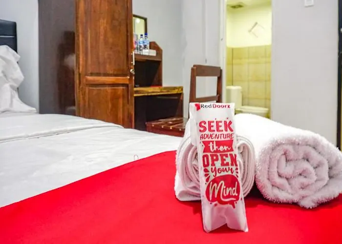 Reddoorz Near Penimbangan Hotel 2*