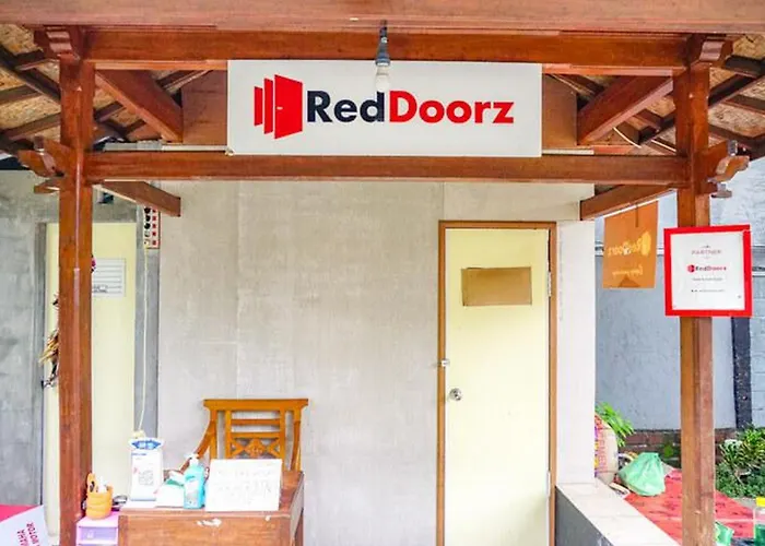 Hotel Reddoorz Near Penimbangan Singaraja (Bali)